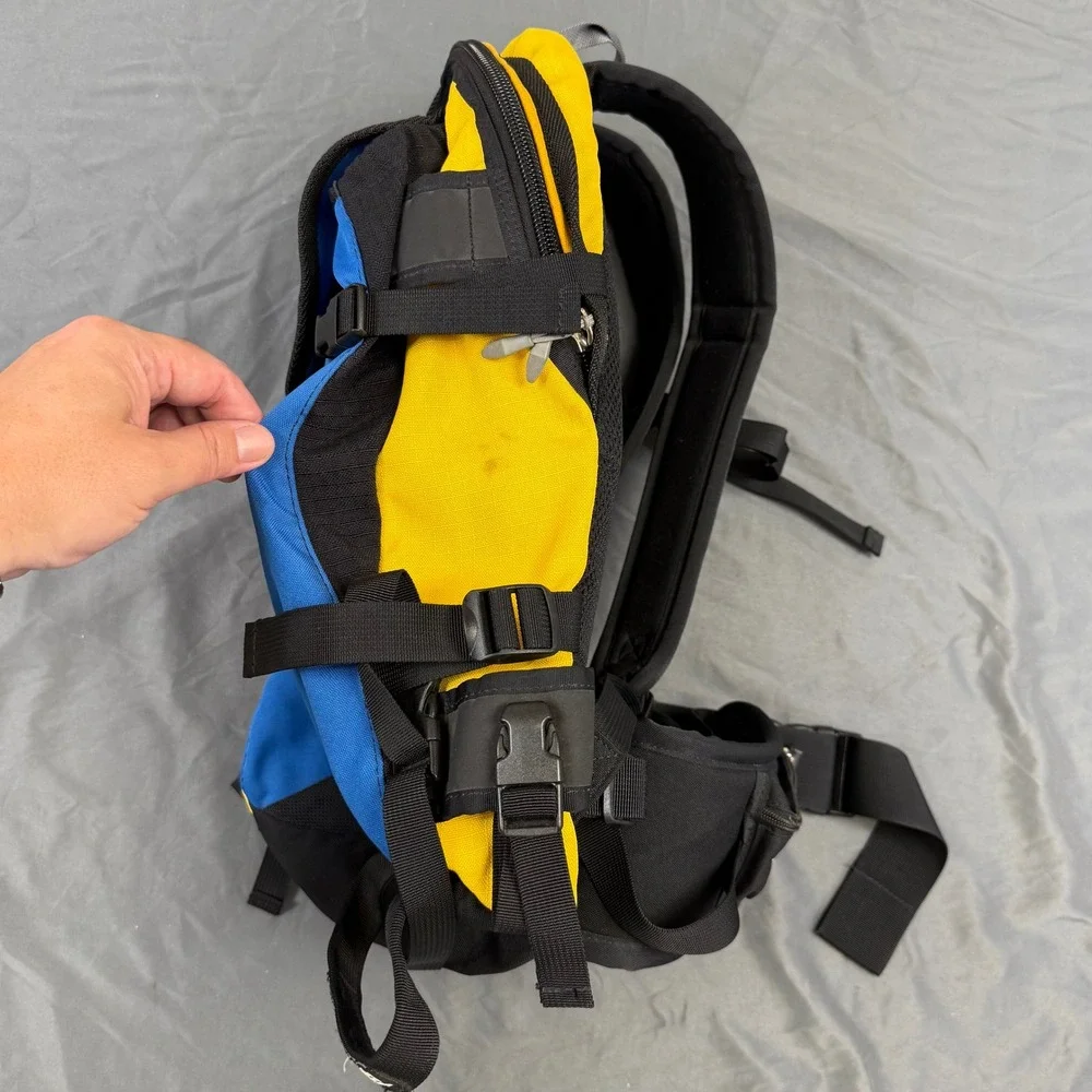 Vintage Dakine Vertex Backpack Blue Yellow Technical Hiking Snowboard Bag